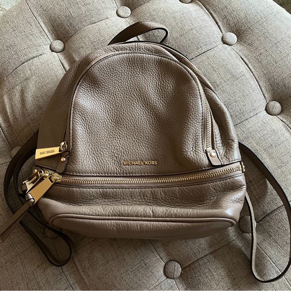 MICHAEL KORS BACKPACK